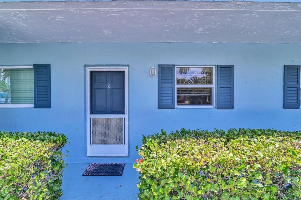 1432 S Lakeside Drive, Unit 2, Lake Worth Beach, FL 33460 Photo
