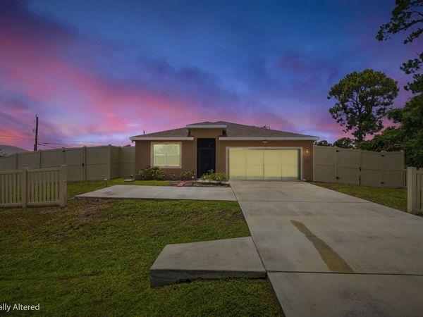 1572 SW Paar Drive, Port St. Lucie, FL 34953