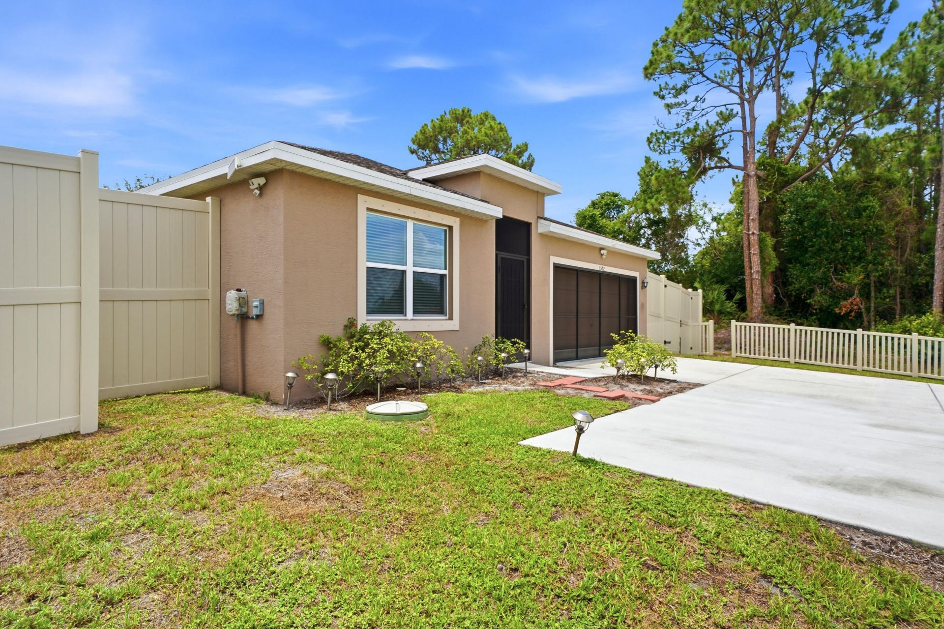 1572 SW Paar Drive, Port Saint Lucie, FL 34953 Photo