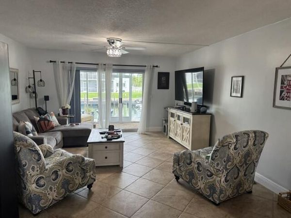 121 Wettaw Lane, Unit 115, North Palm Beach, FL 33408