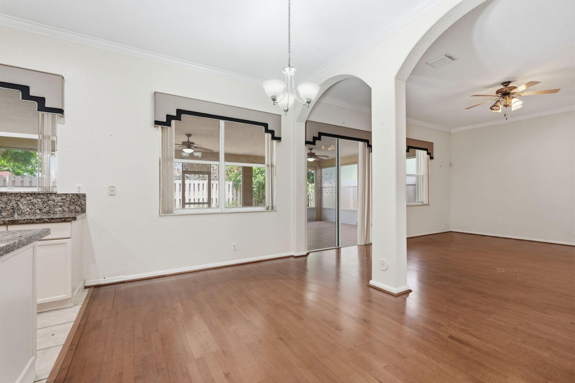 3956 Torres Circle, West Palm Beach, FL 33409 Photo