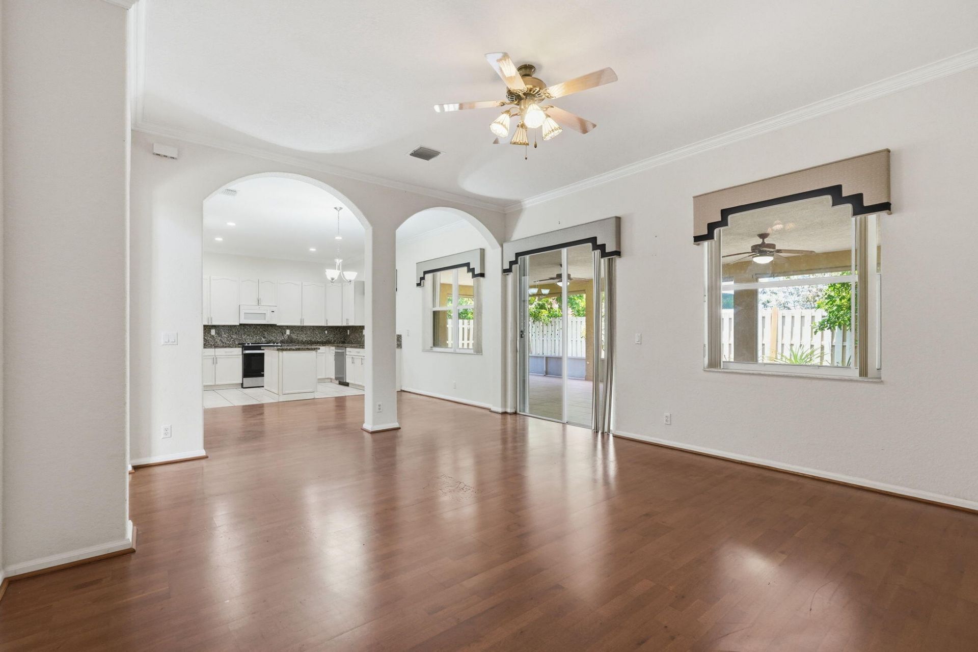 3956 Torres Circle, West Palm Beach, FL 33409 Photo