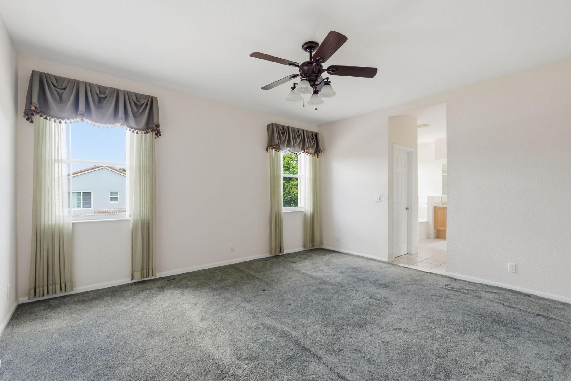 3956 Torres Circle, West Palm Beach, FL 33409 Photo