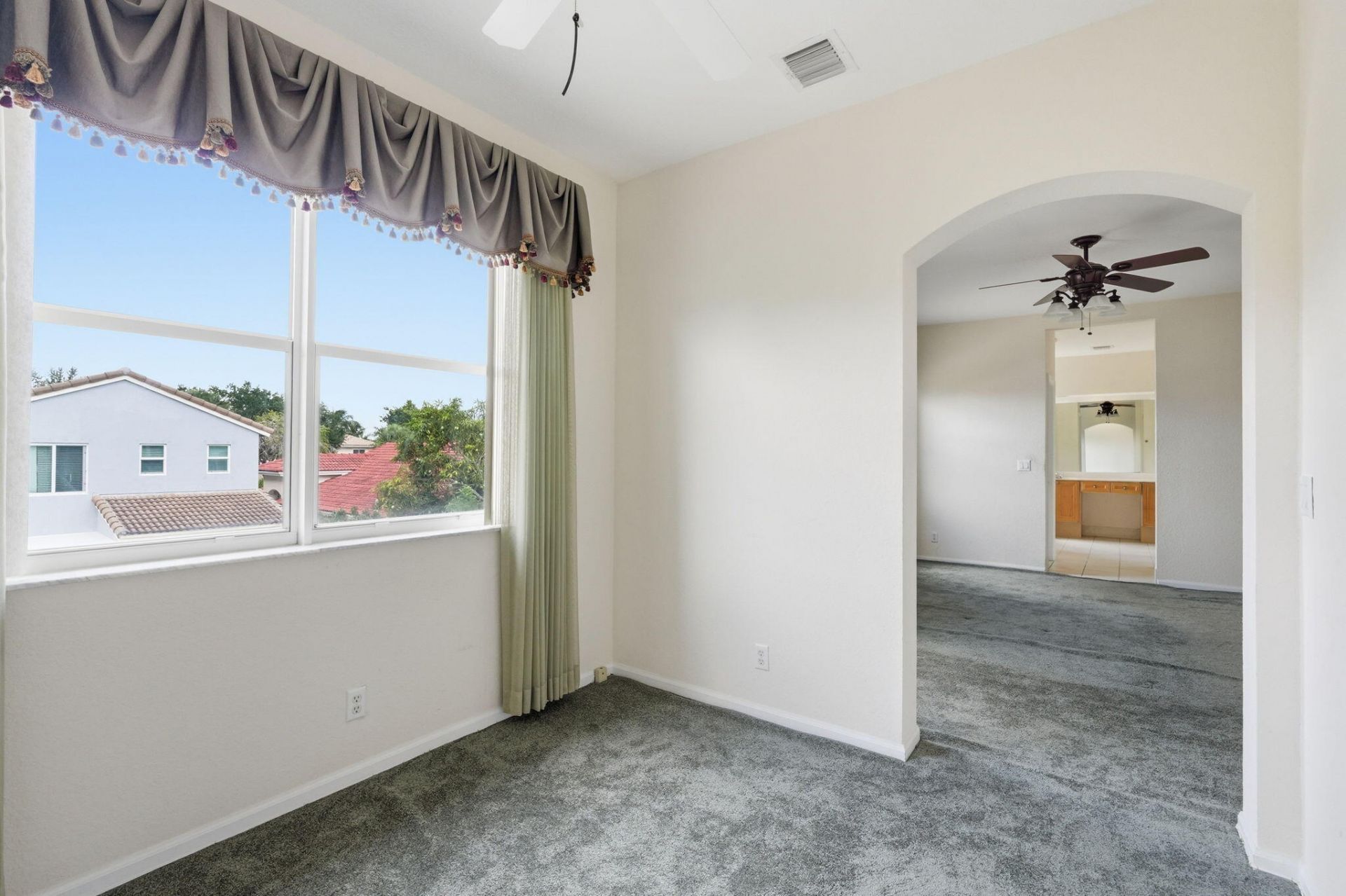 3956 Torres Circle, West Palm Beach, FL 33409 Photo