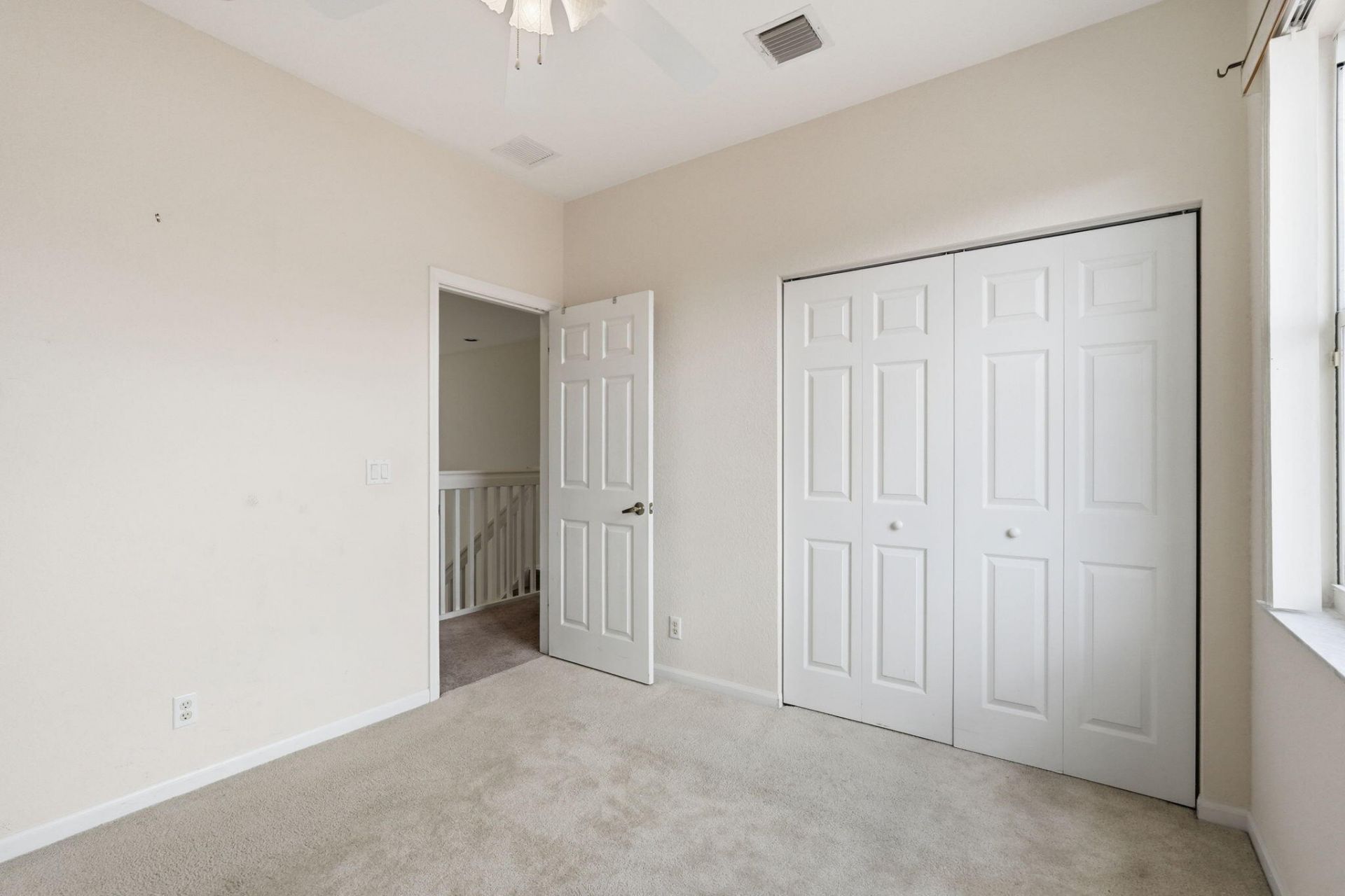 3956 Torres Circle, West Palm Beach, FL 33409 Photo