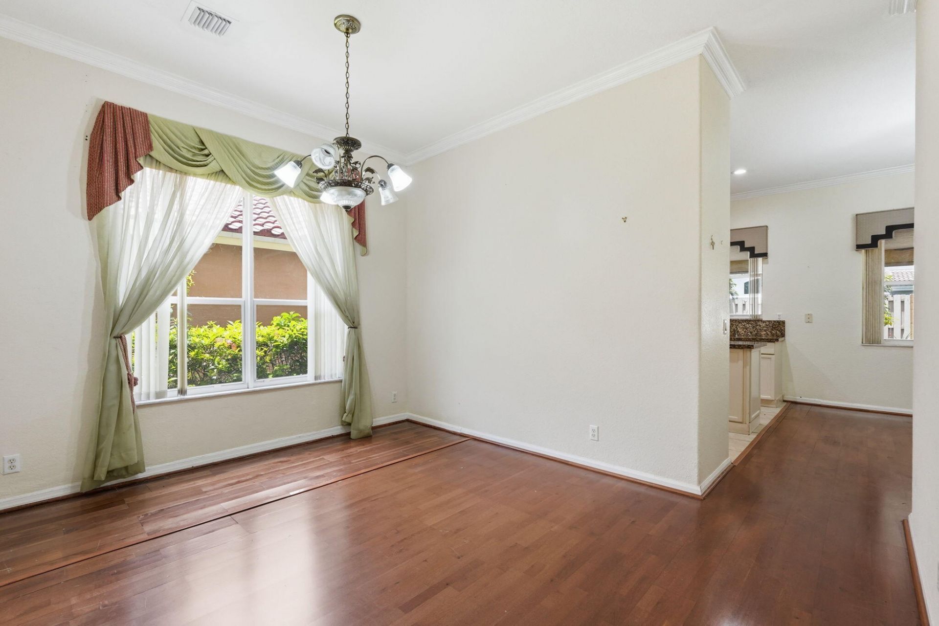 3956 Torres Circle, West Palm Beach, FL 33409 Photo