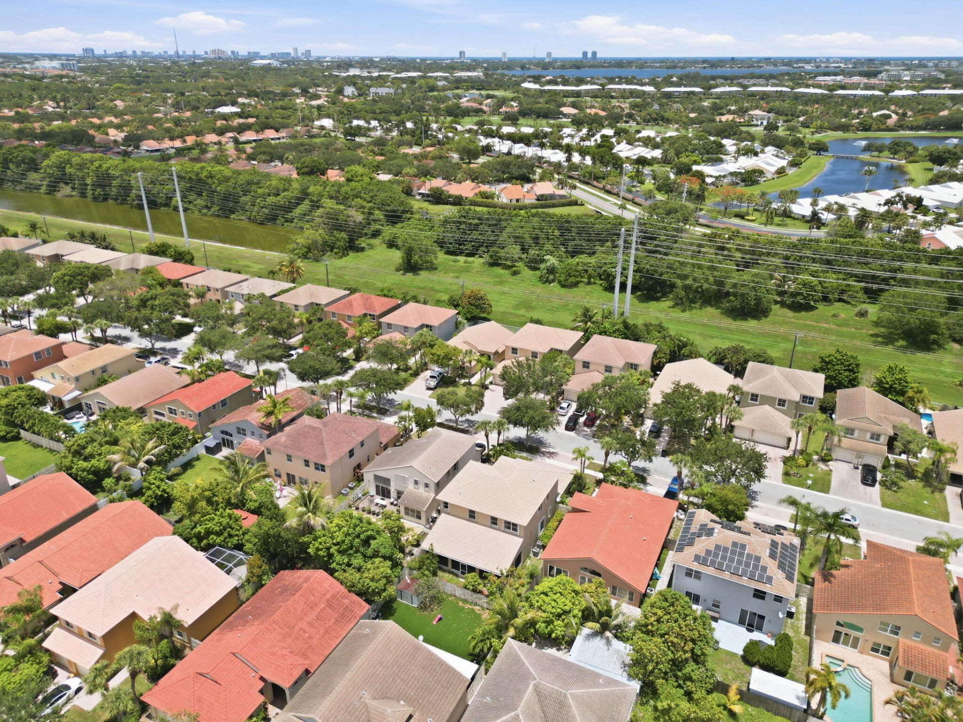 3956 Torres Circle, West Palm Beach, FL 33409 Photo
