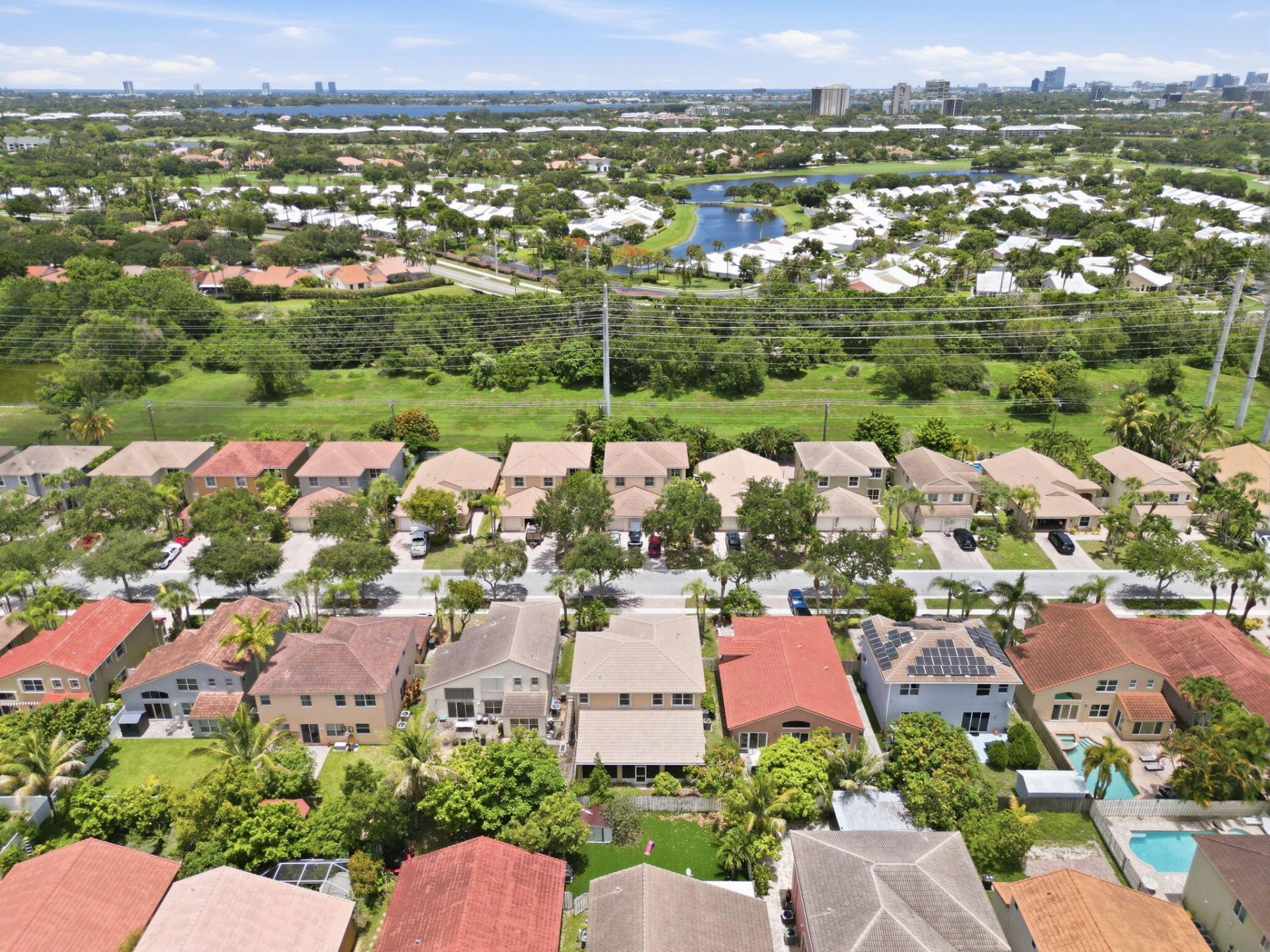 3956 Torres Circle, West Palm Beach, FL 33409 Photo