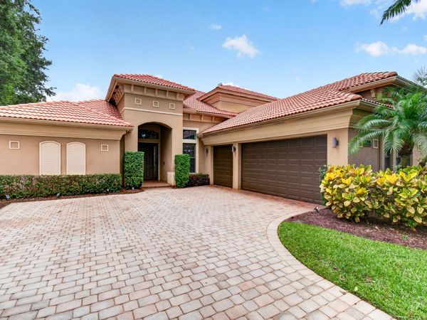 15564 Glencrest Avenue, Delray Beach, FL 33446
