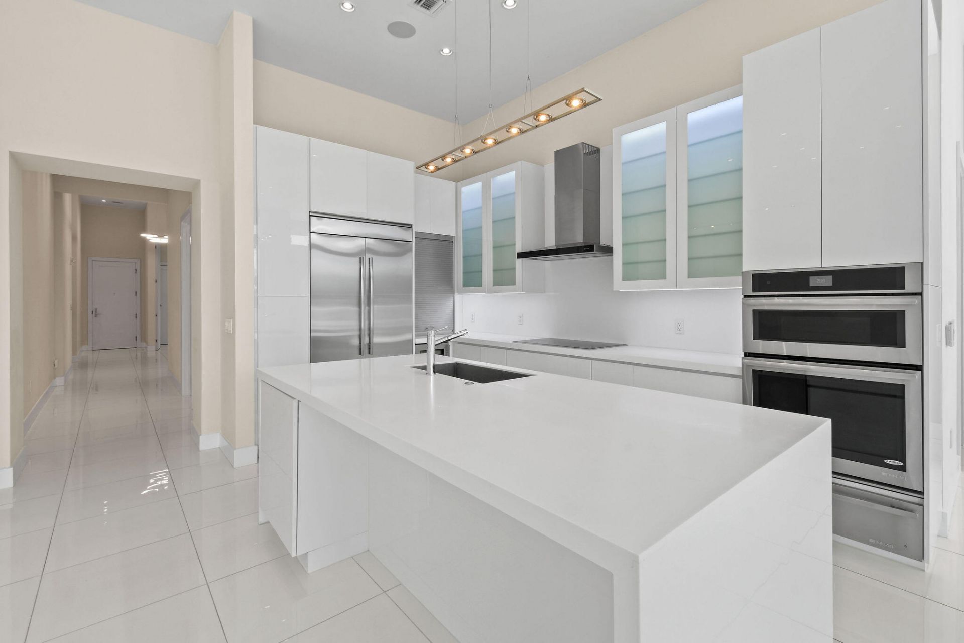 2 Water Club Way, Unit 301, North Palm Beach, FL 33408 Photo