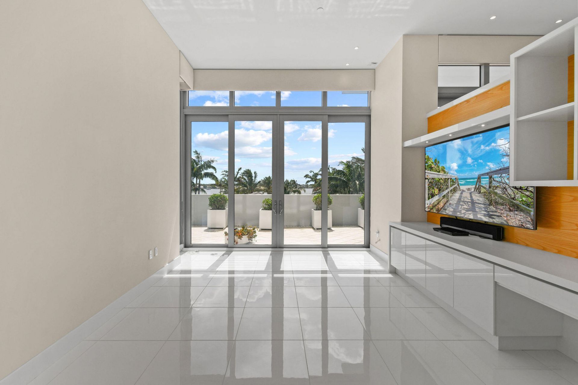 2 Water Club Way, Unit 301, North Palm Beach, FL 33408 Photo