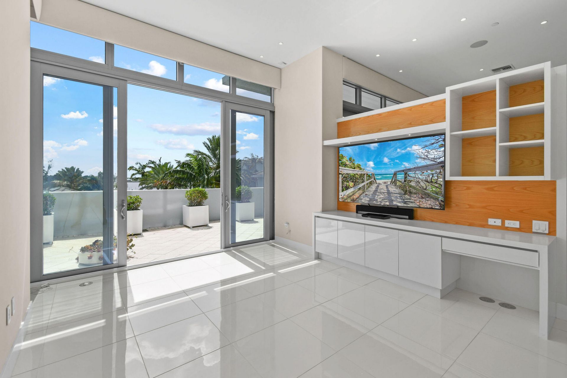 2 Water Club Way, Unit 301, North Palm Beach, FL 33408 Photo
