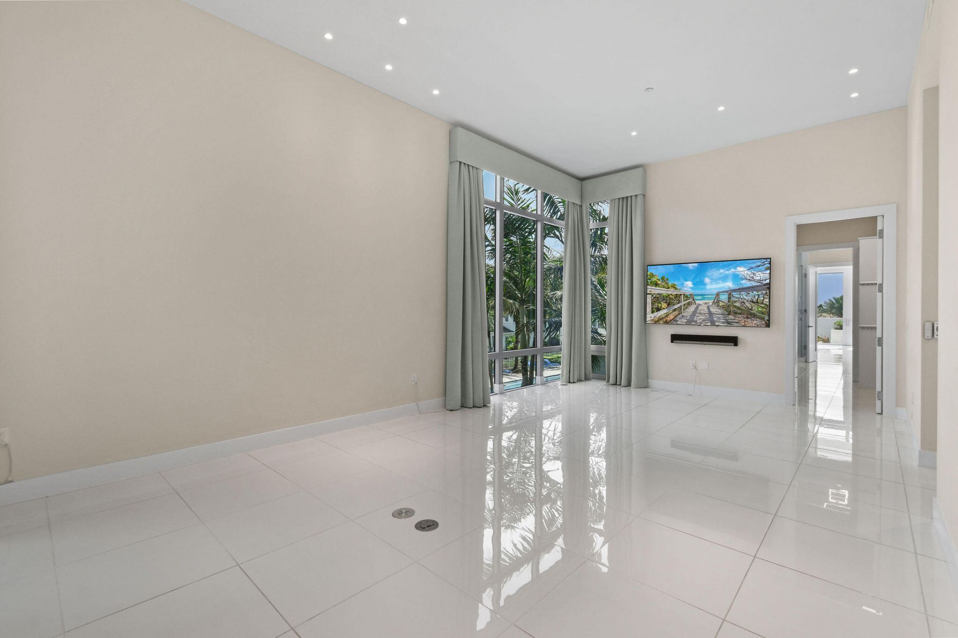 2 Water Club Way, Unit 301, North Palm Beach, FL 33408 Photo