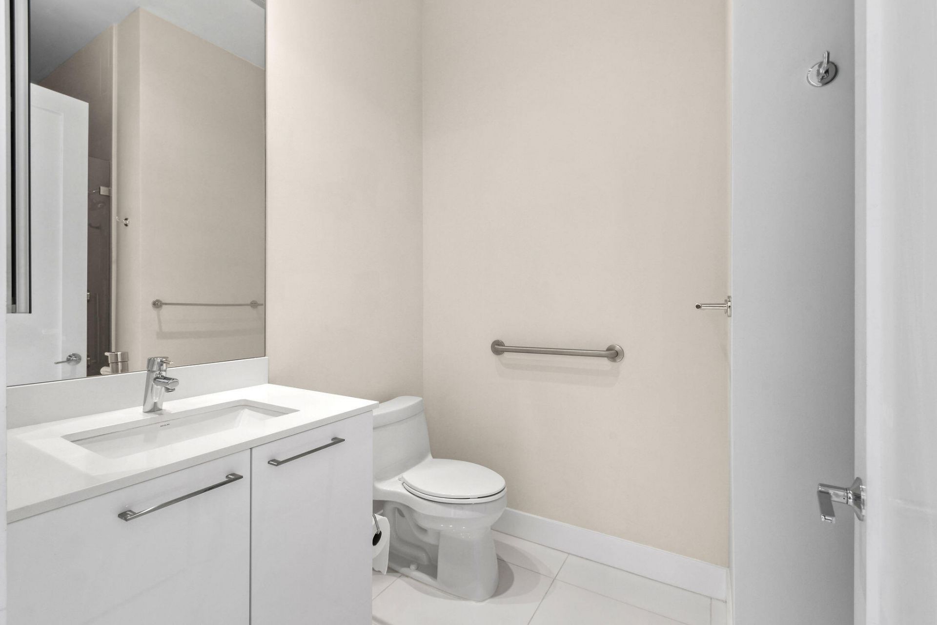 2 Water Club Way, Unit 301, North Palm Beach, FL 33408 Photo