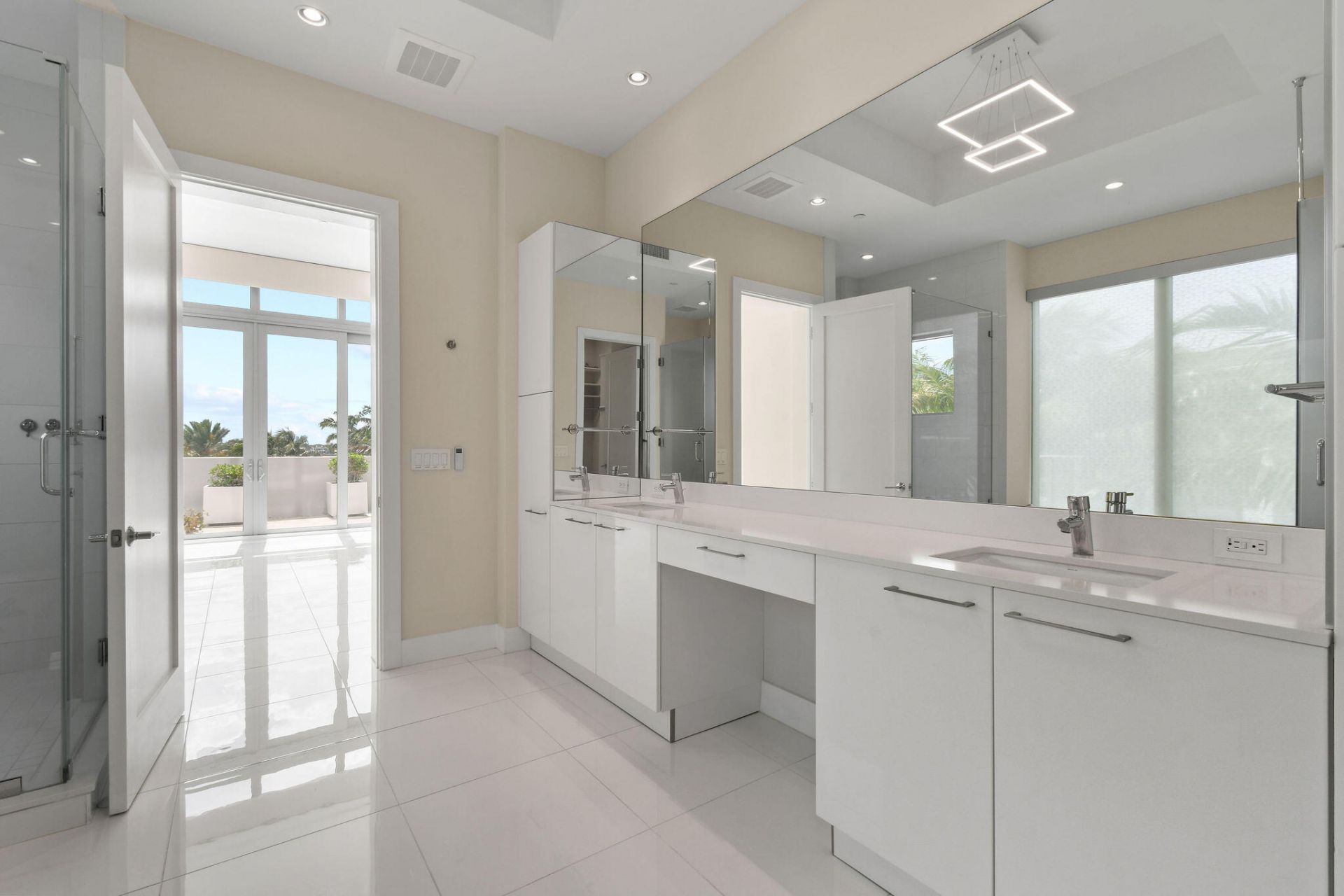 2 Water Club Way, Unit 301, North Palm Beach, FL 33408 Photo