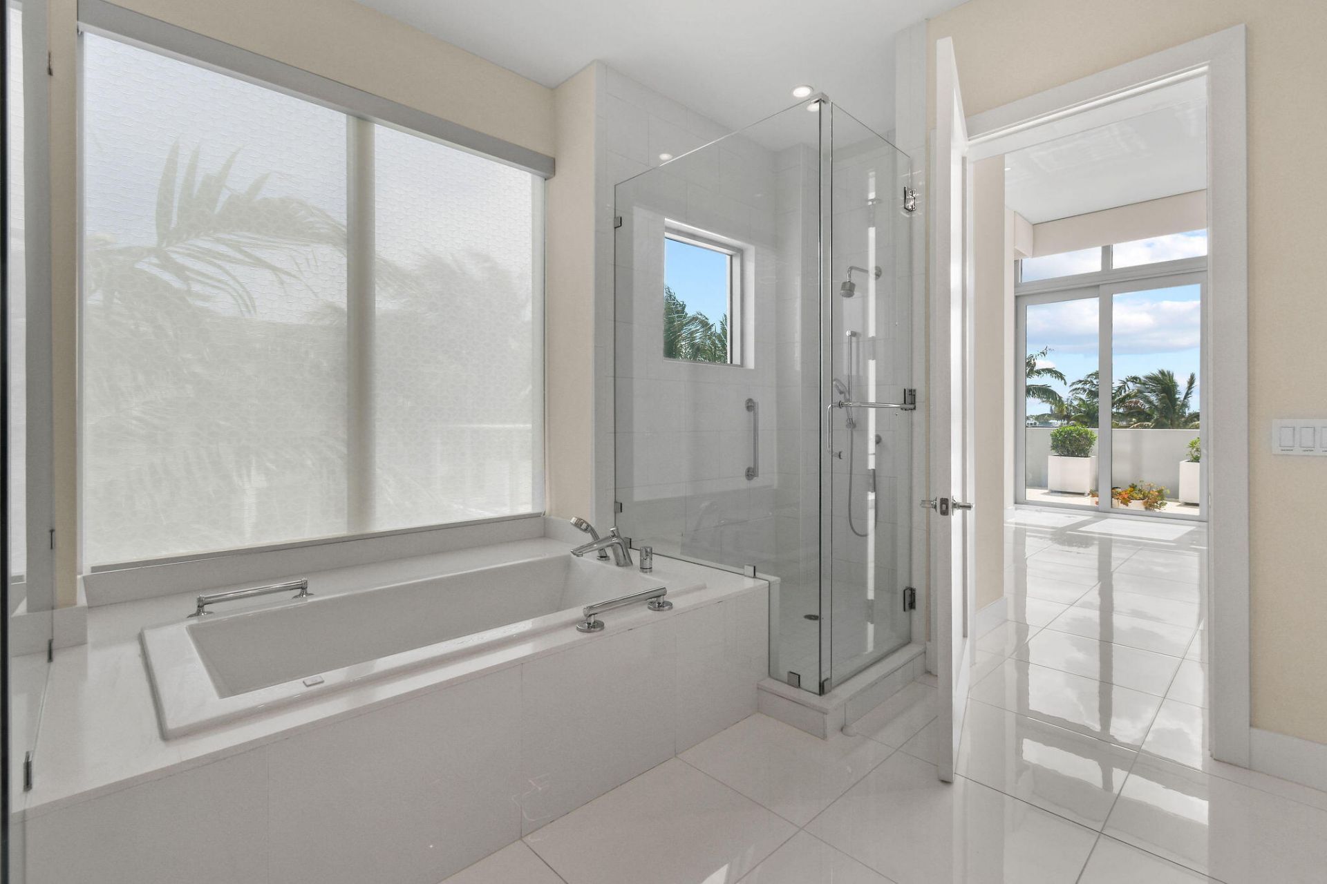 2 Water Club Way, Unit 301, North Palm Beach, FL 33408 Photo