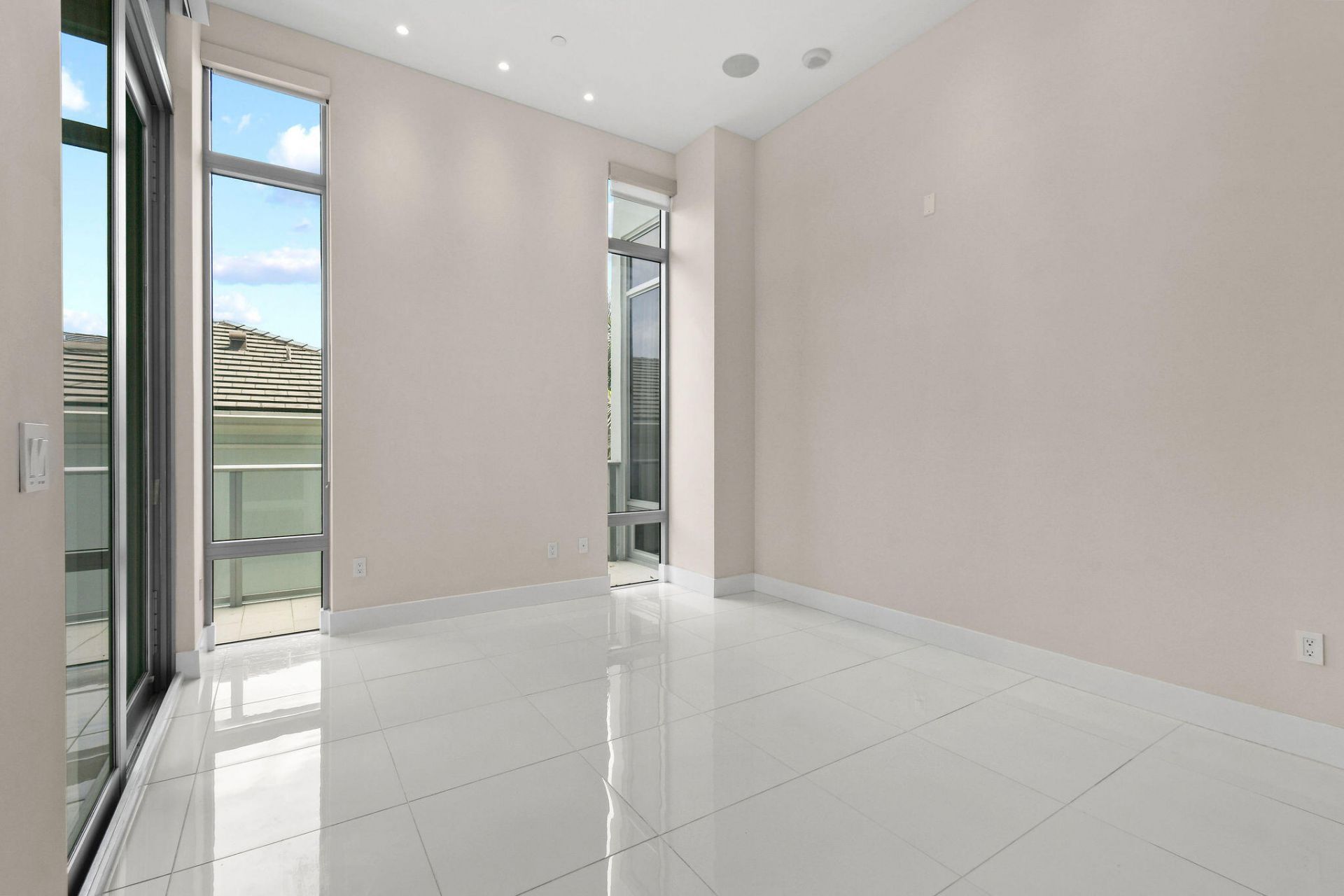 2 Water Club Way, Unit 301, North Palm Beach, FL 33408 Photo
