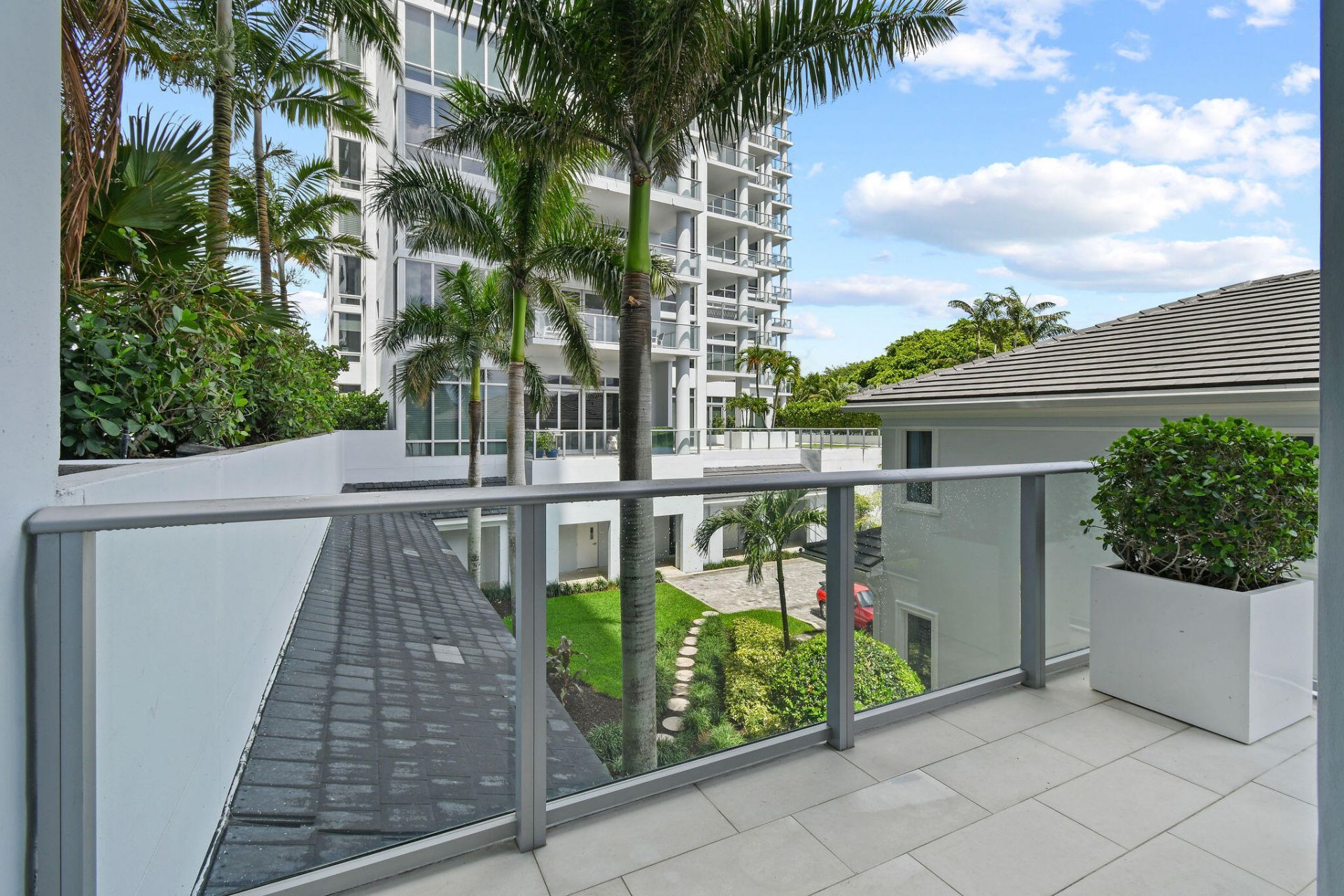 2 Water Club Way, Unit 301, North Palm Beach, FL 33408 Photo