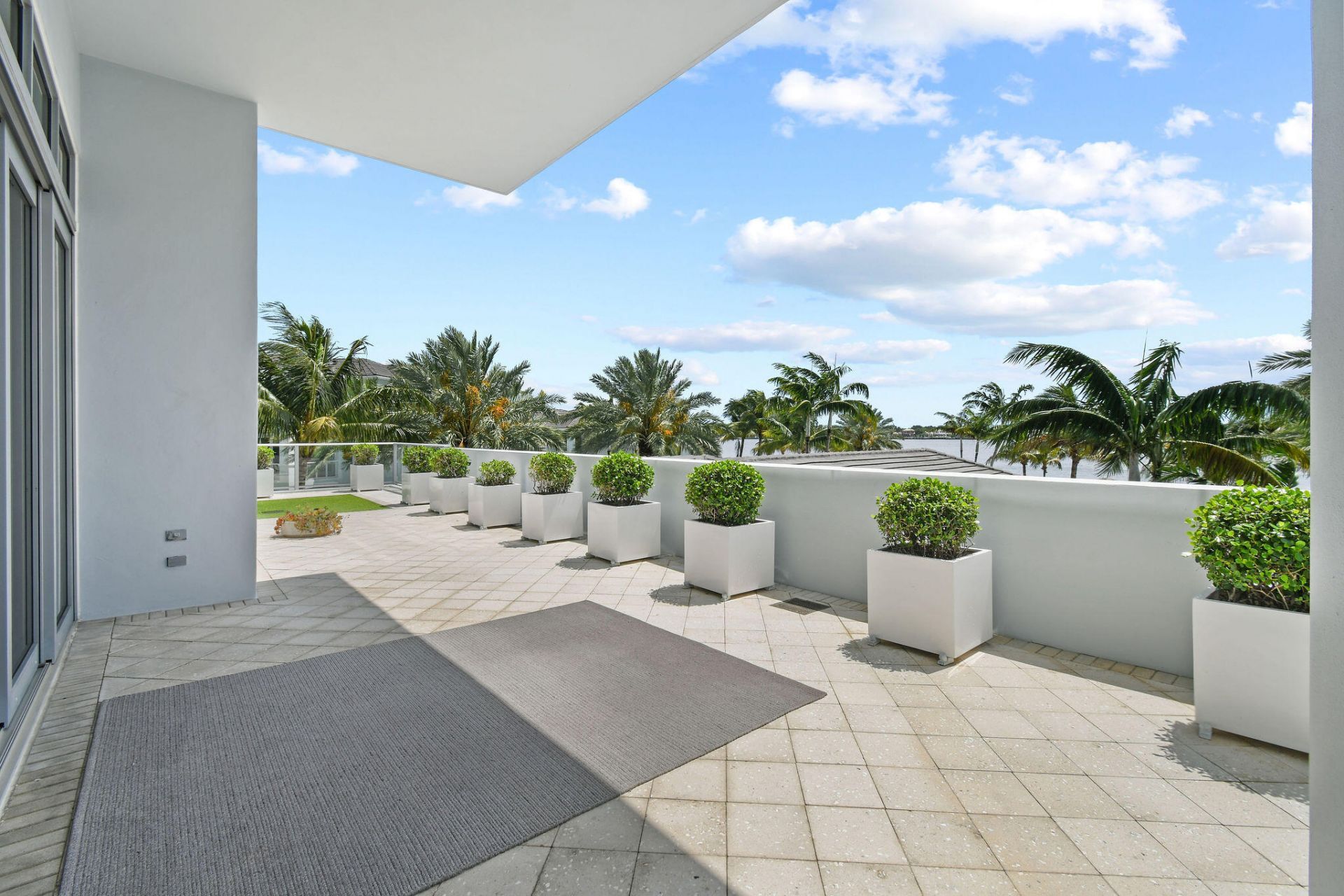 2 Water Club Way, Unit 301, North Palm Beach, FL 33408 Photo