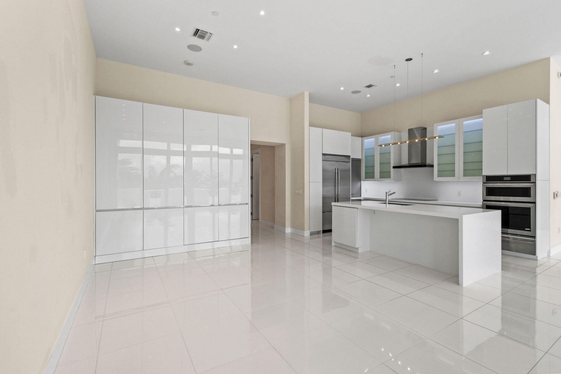 2 Water Club Way, Unit 301, North Palm Beach, FL 33408 Photo