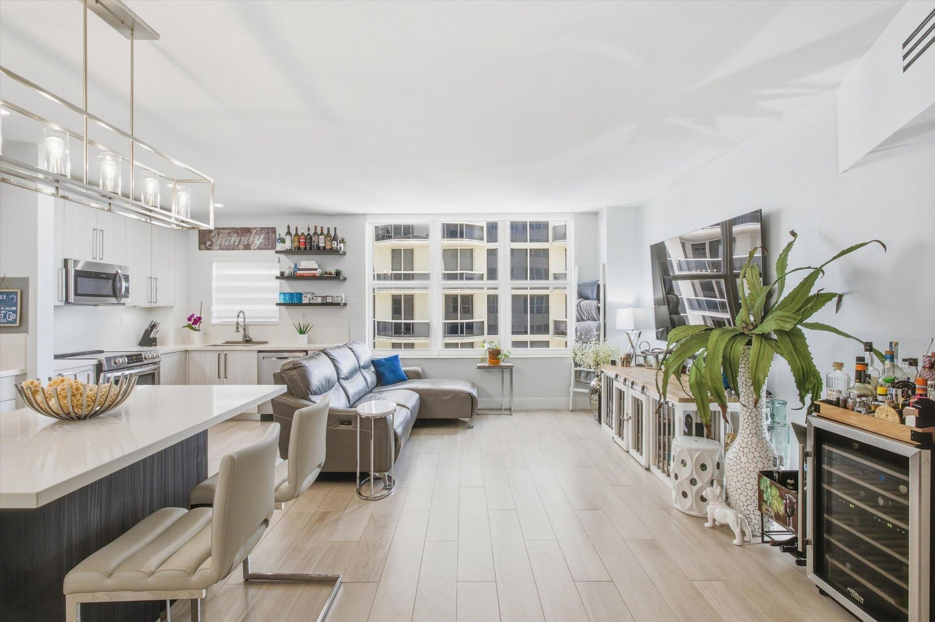 4747 Collins Avenue, Unit 1109, Miami Beach, FL 33140 Photo