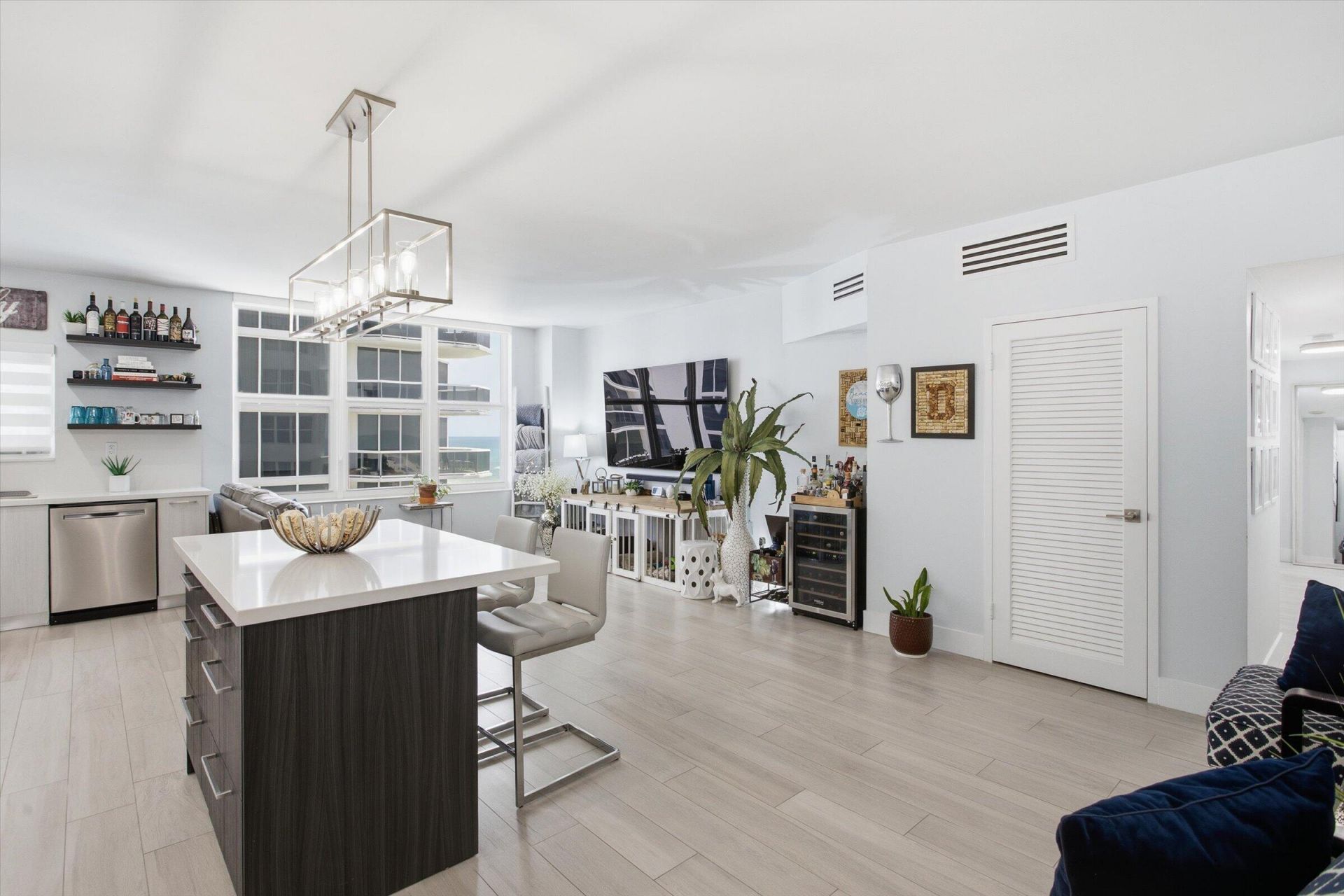4747 Collins Avenue, Unit 1109, Miami Beach, FL 33140 Photo