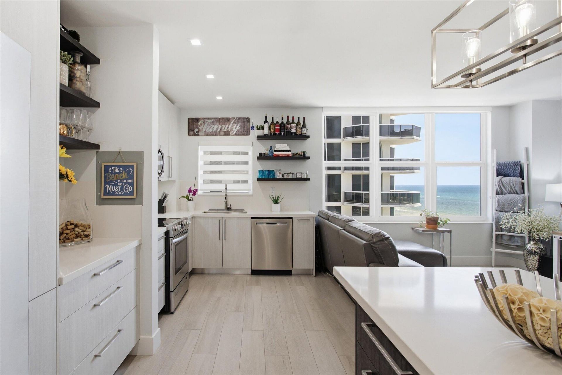 4747 Collins Avenue, Unit 1109, Miami Beach, FL 33140 Photo