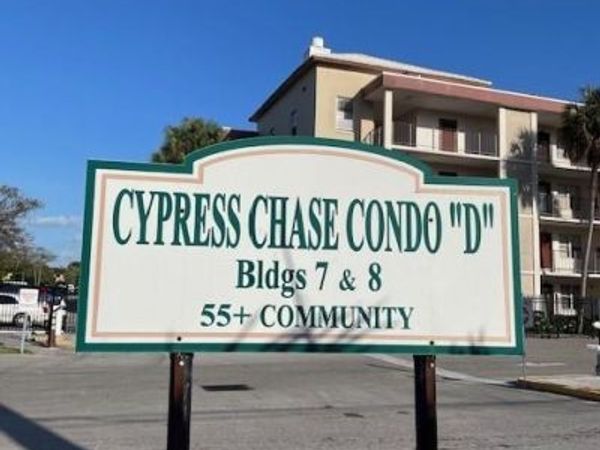 2649 NW 48th Terrace, Unit 433, Lauderdale Lakes, FL 33313