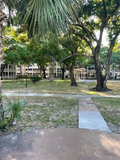 2649 NW 48th Terrace, Unit 433, Lauderdale Lakes, FL 33313 Photo