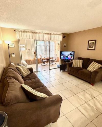 2649 NW 48th Terrace, Unit 433, Lauderdale Lakes, FL 33313 Photo