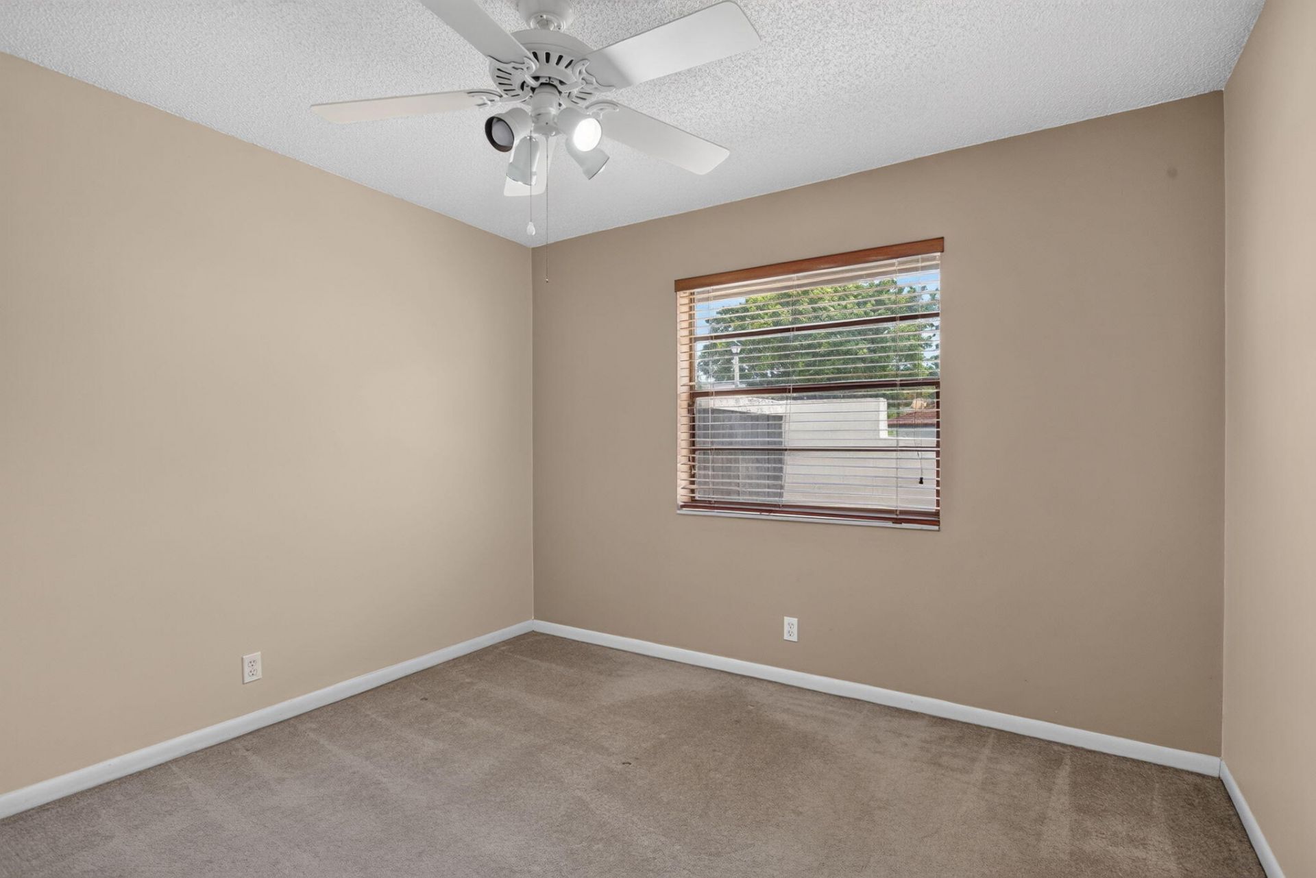 353 NW 36th Avenue, Deerfield Beach, FL 33442 Photo