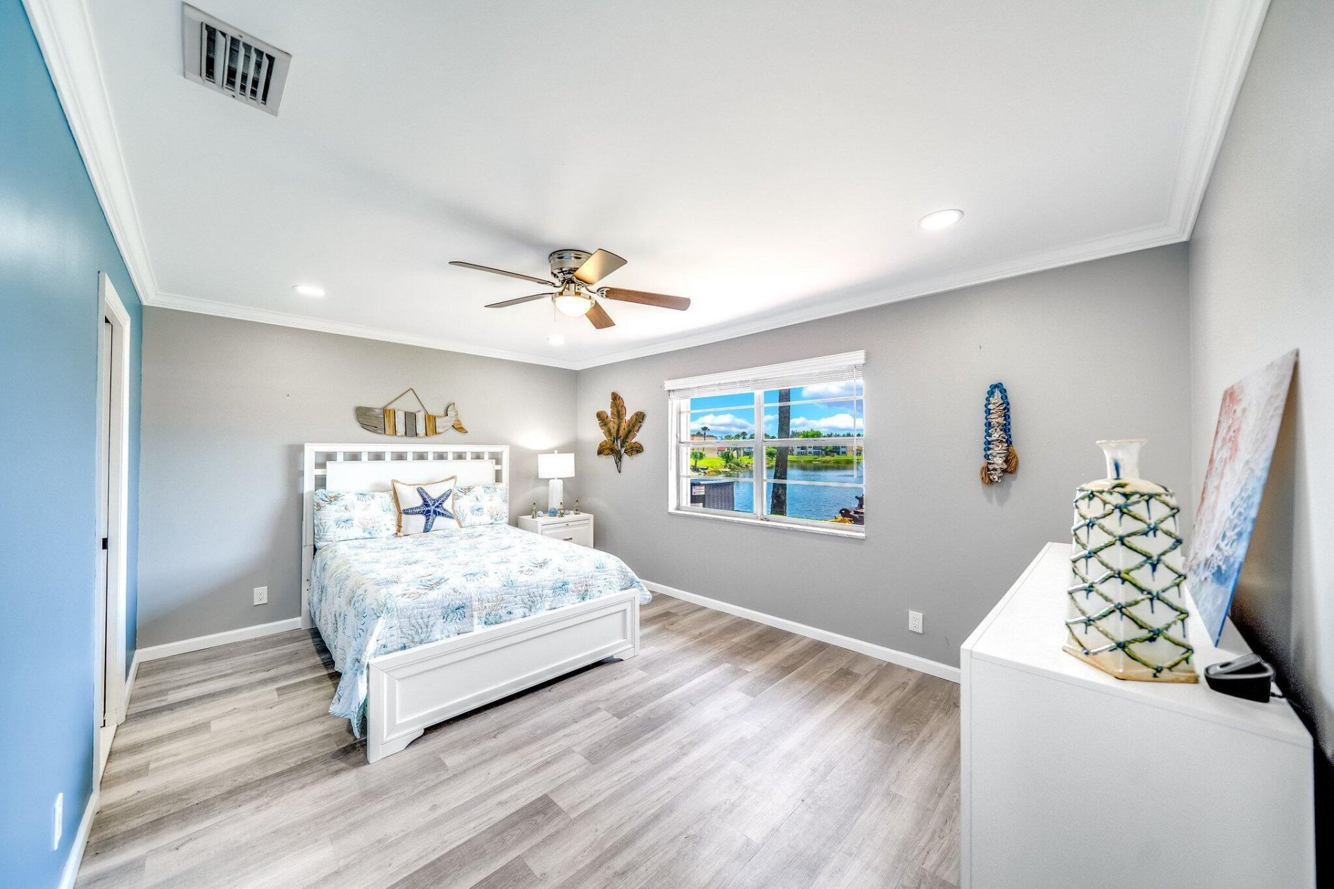 154 Lake Dora Drive, West Palm Beach, FL 33411 Photo