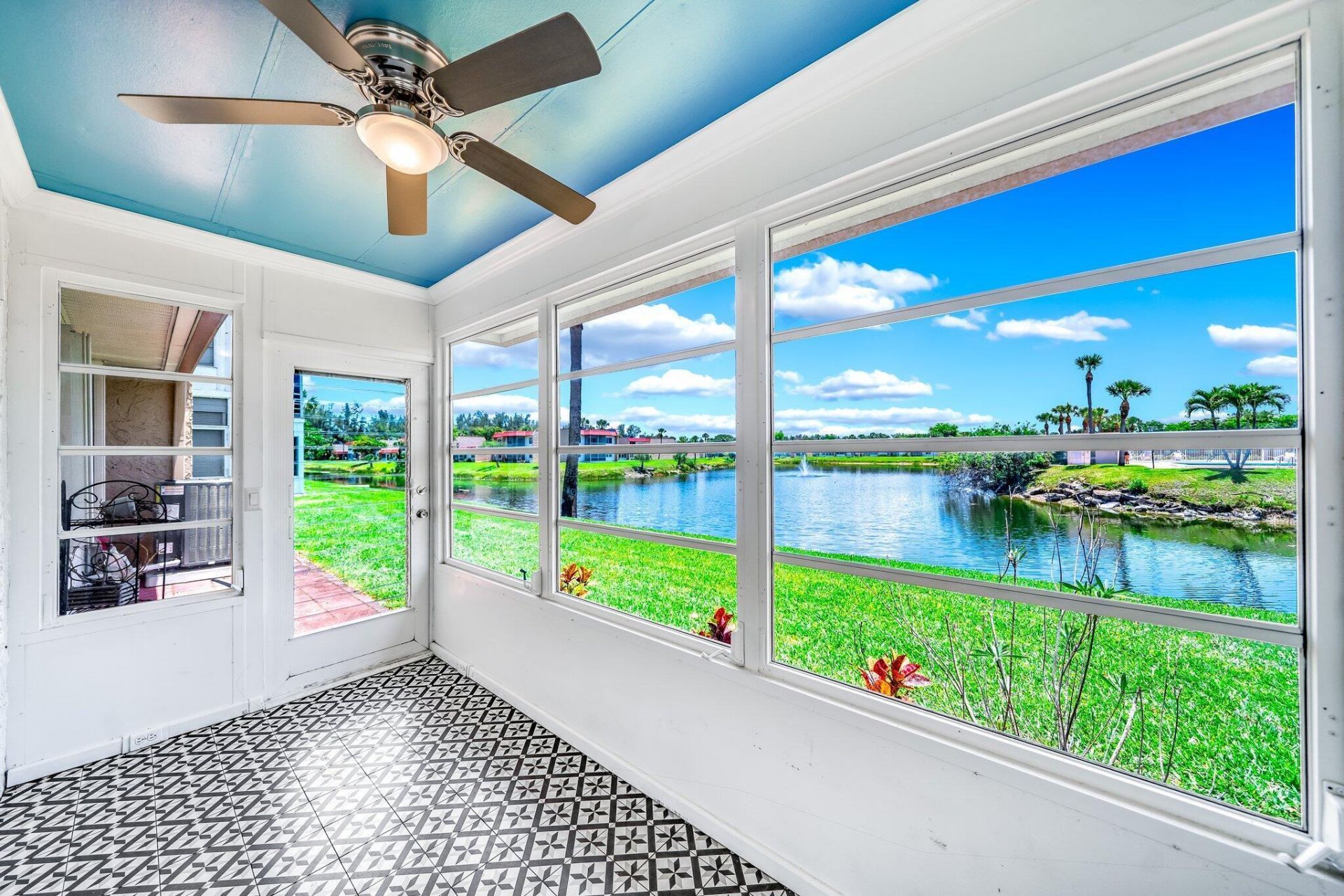 154 Lake Dora Drive, West Palm Beach, FL 33411 Photo