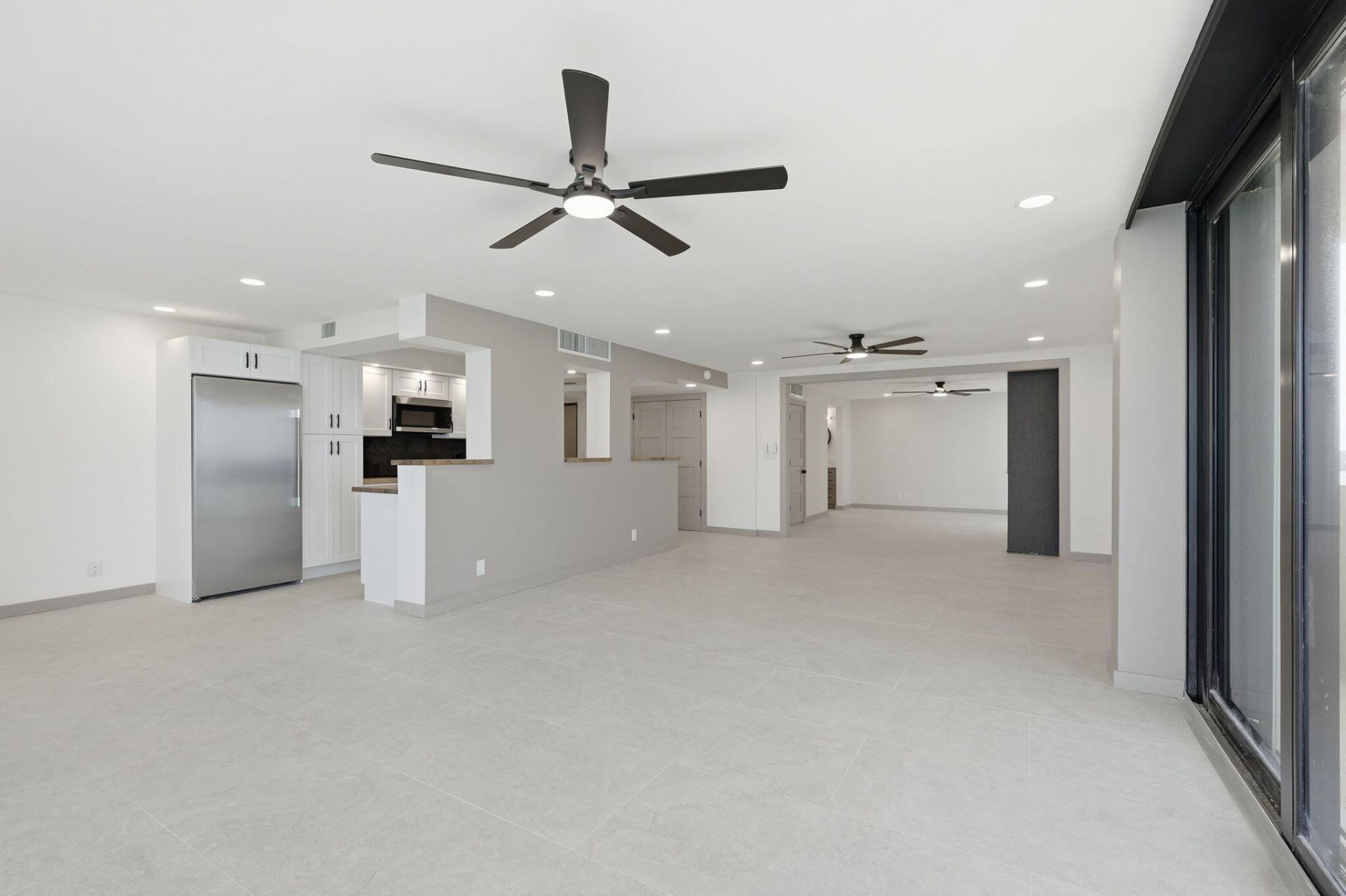 5460 N Ocean Drive, Unit 6a, Riviera Beach, FL 33404 Photo