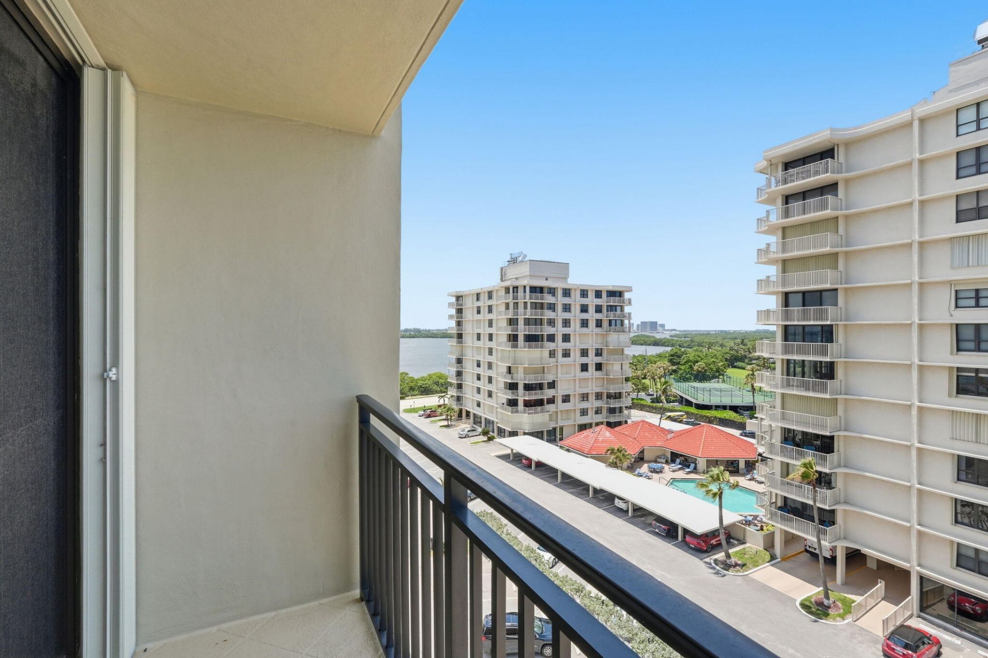 5460 N Ocean Drive, Unit 6a, Riviera Beach, FL 33404 Photo