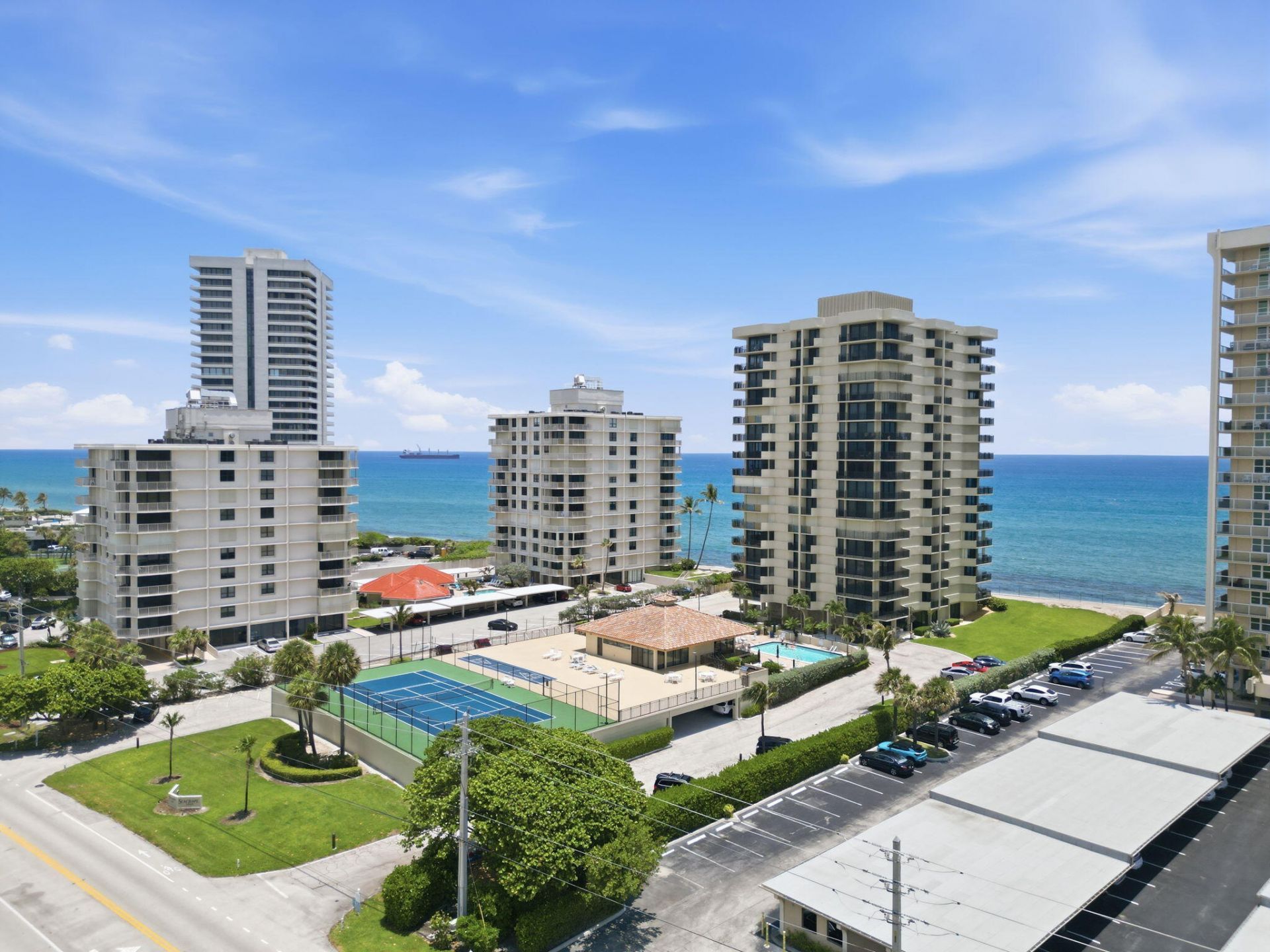 5460 N Ocean Drive, Unit 6a, Riviera Beach, FL 33404 Photo