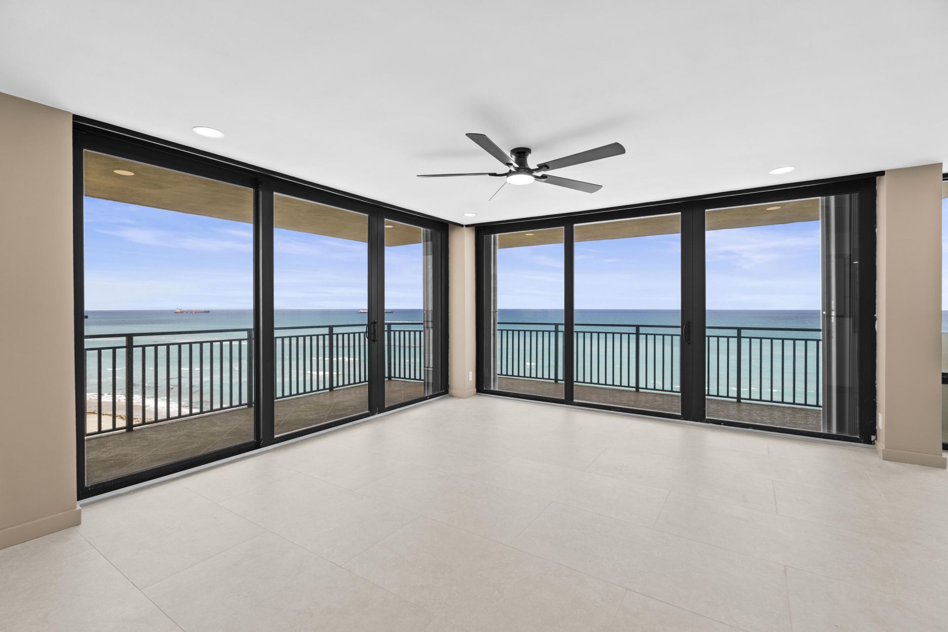 5460 N Ocean Drive, Unit 6a, Riviera Beach, FL 33404 Photo