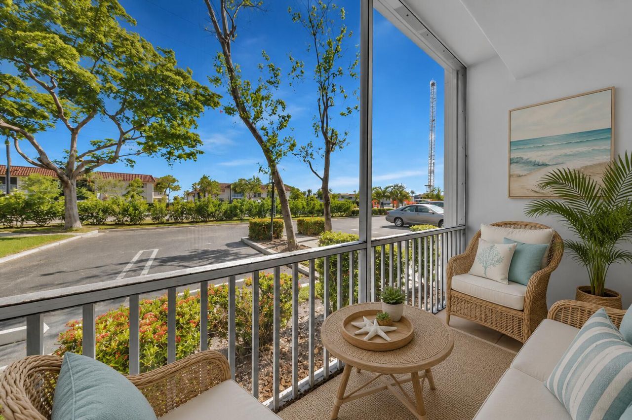 180 Cypress Club Drive, Unit 816, Pompano Beach, FL 33060 Photo