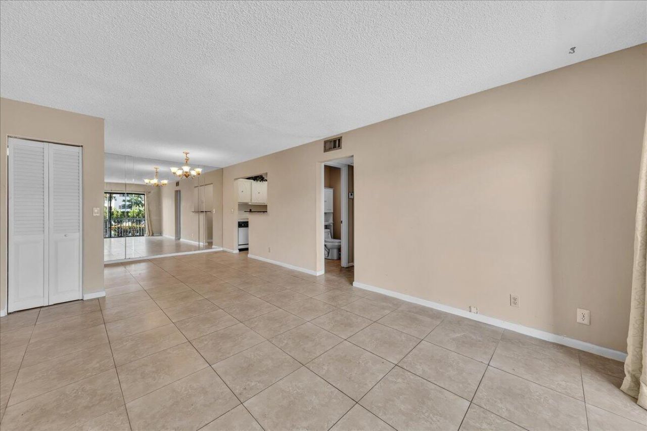 180 Cypress Club Drive, Unit 816, Pompano Beach, FL 33060 Photo