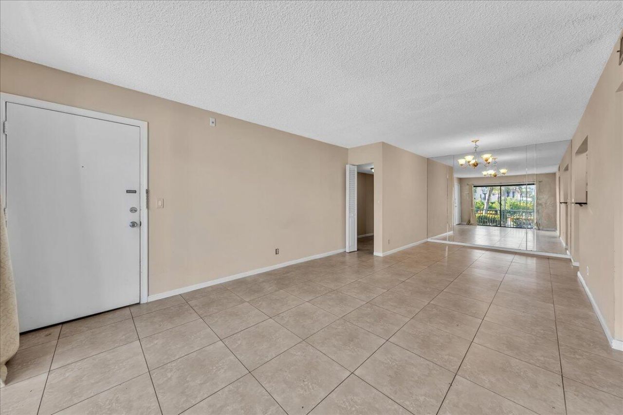 180 Cypress Club Drive, Unit 816, Pompano Beach, FL 33060 Photo