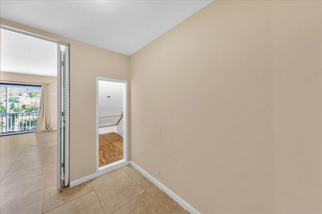 180 Cypress Club Drive, Unit 816, Pompano Beach, FL 33060 Photo