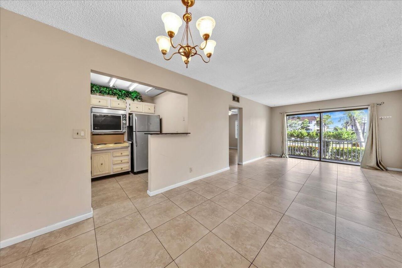 180 Cypress Club Drive, Unit 816, Pompano Beach, FL 33060 Photo