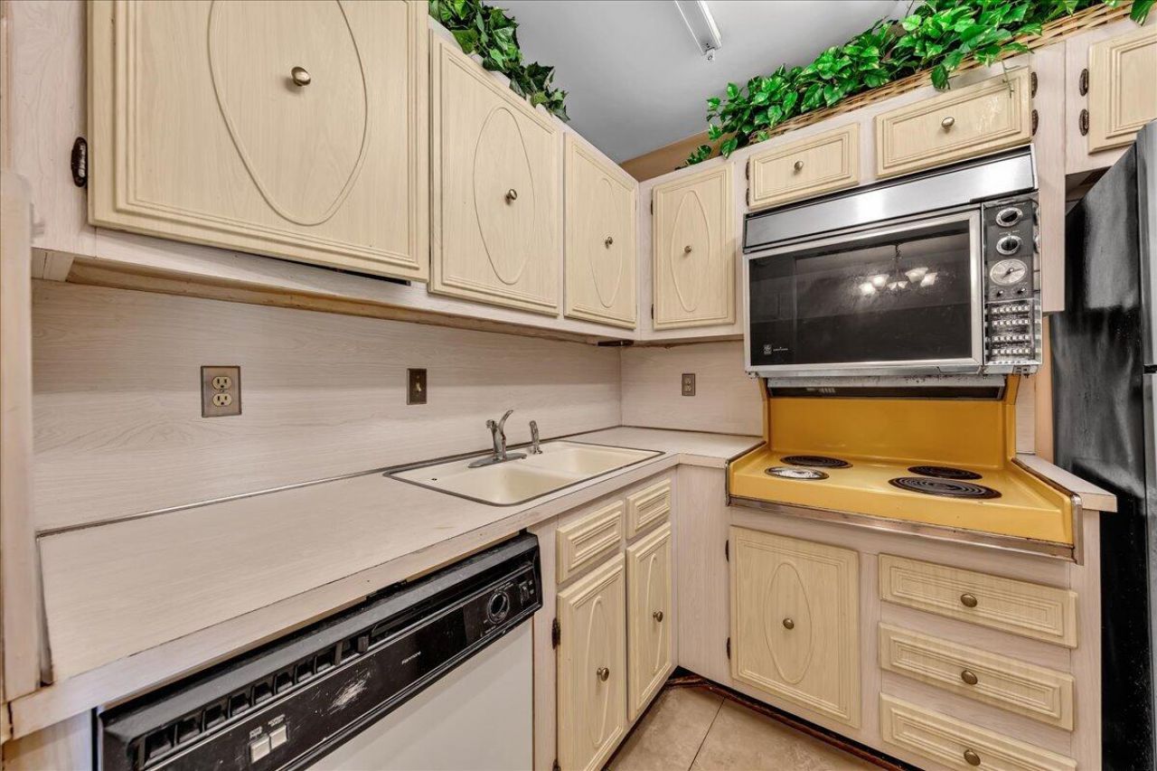 180 Cypress Club Drive, Unit 816, Pompano Beach, FL 33060 Photo
