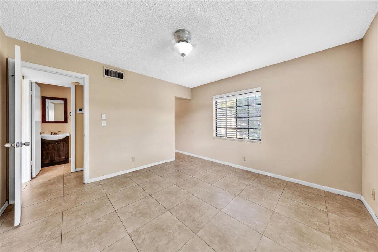 180 Cypress Club Drive, Unit 816, Pompano Beach, FL 33060 Photo