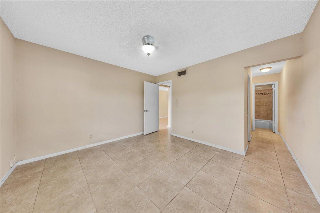 180 Cypress Club Drive, Unit 816, Pompano Beach, FL 33060 Photo