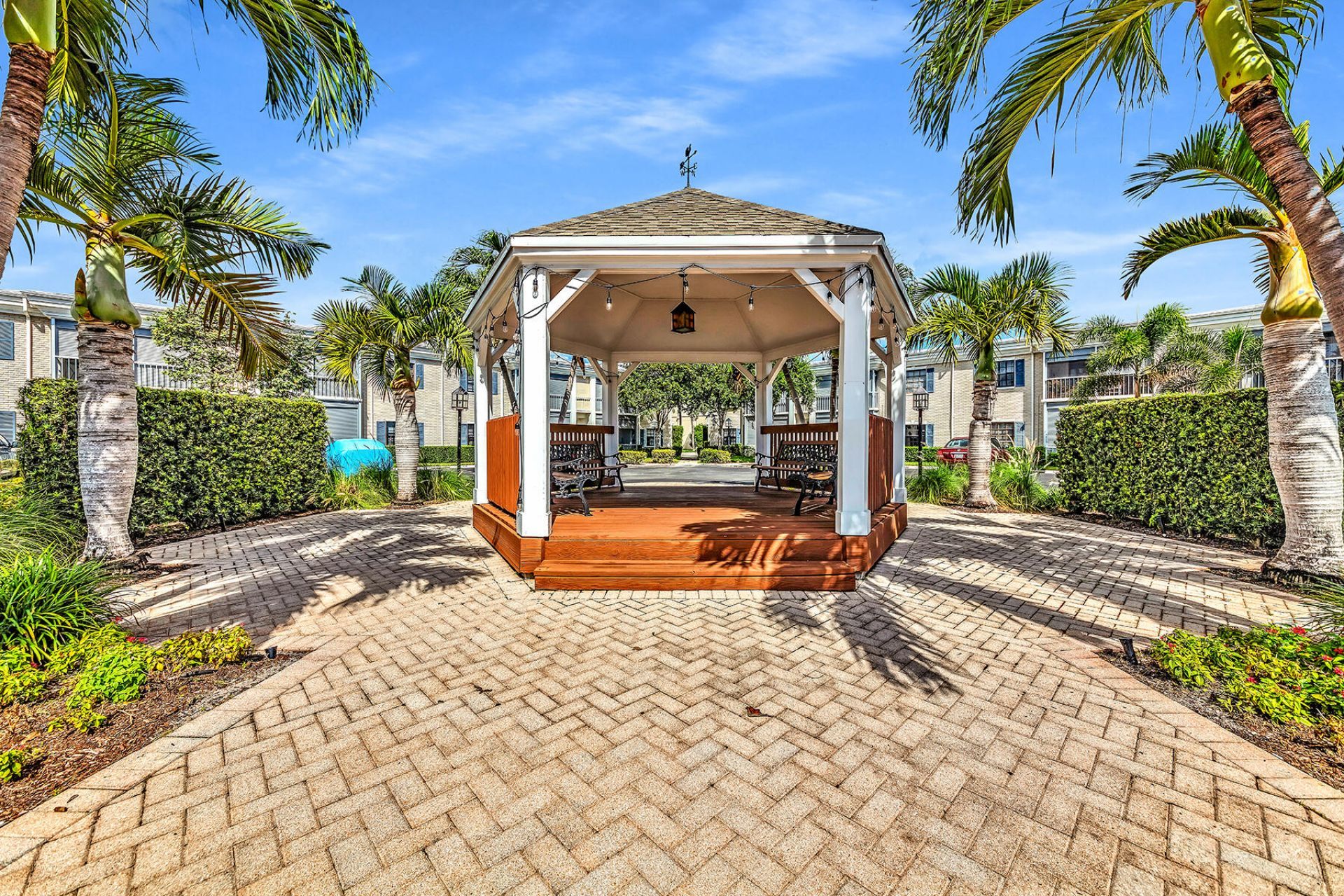 180 Cypress Club Drive, Unit 816, Pompano Beach, FL 33060 Photo