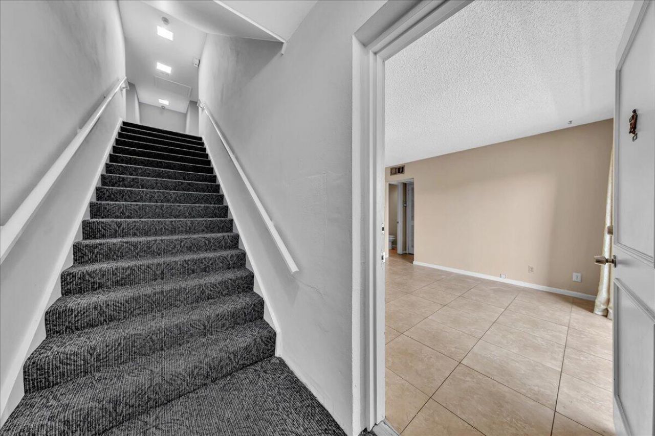 180 Cypress Club Drive, Unit 816, Pompano Beach, FL 33060 Photo