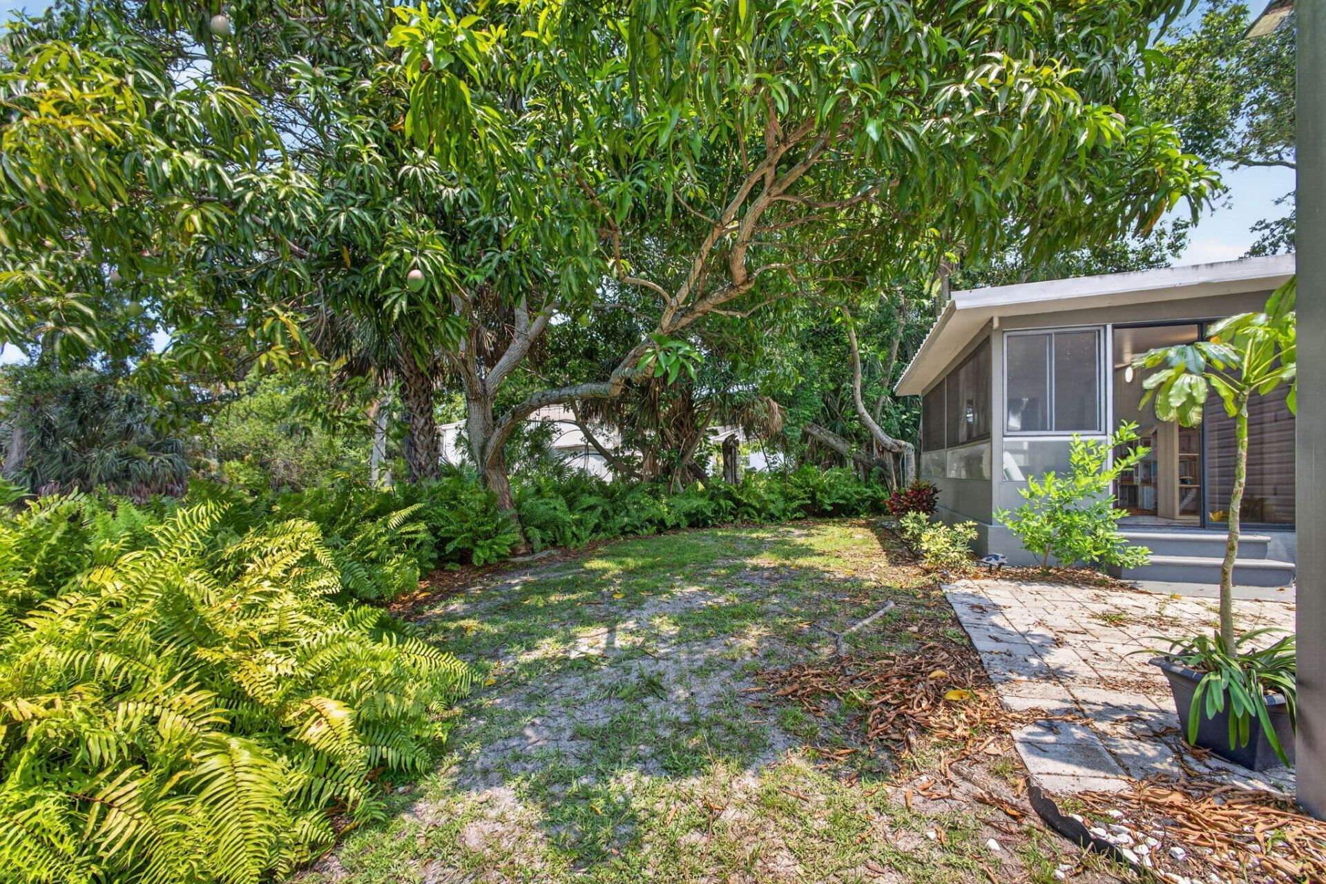 170 Maple Avenue W, Palm Beach Gardens, FL 33410 Photo