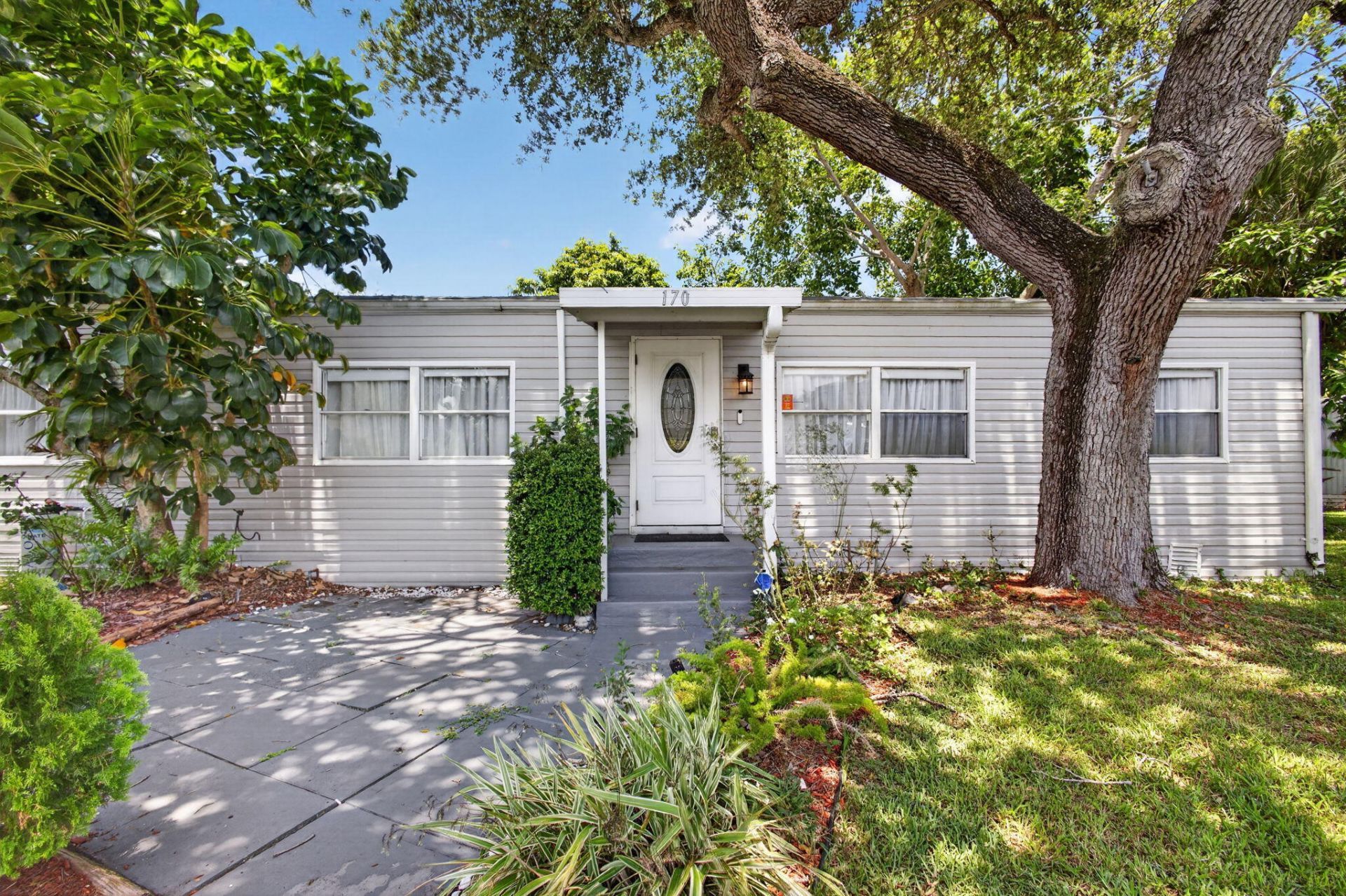 170 Maple Avenue W, Palm Beach Gardens, FL 33410 Photo