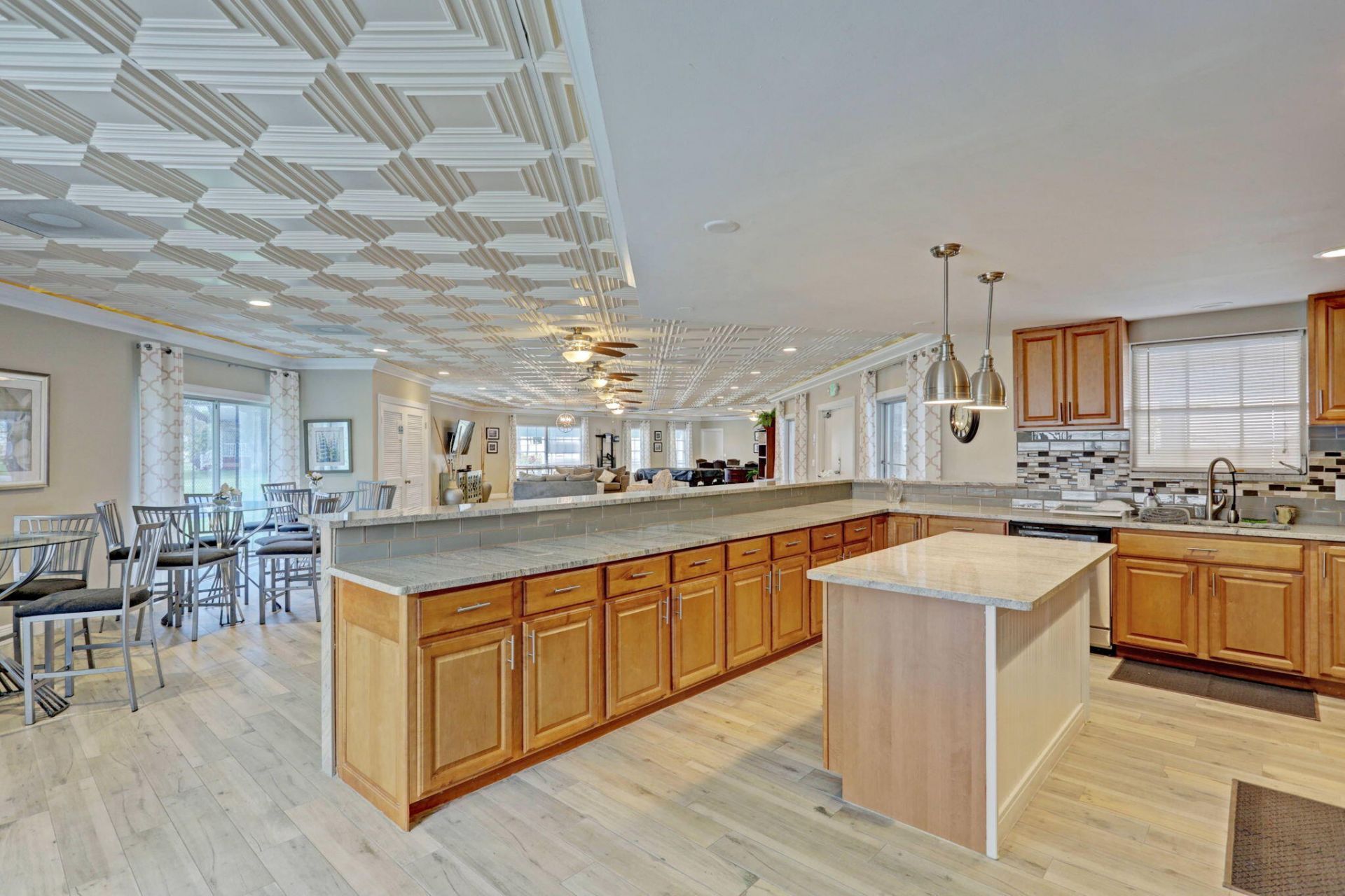 170 Maple Avenue W, Palm Beach Gardens, FL 33410 Photo